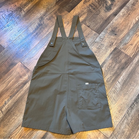 ~*~ Patagonia Outdoor Everyday Overalls Women’s M ~*~ - Picture 3 of 5